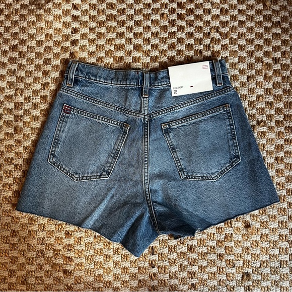 BDG A-Line Cutoff Denim Short, Size 28 - Picture 4 of 7